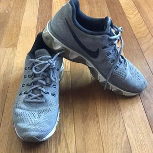 Men’s Nike Sneakers